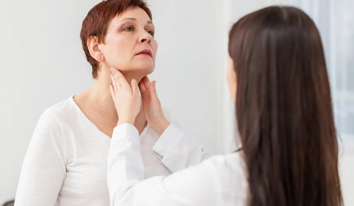 Thyroid Conditions in Women: Early Signs and Nutrition-Supplement Interventions